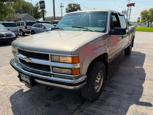 Used 1999 Chevrolet Silverado 2500 4x4 Crew Cab w/ Preferred Equipment Group 2 image 4