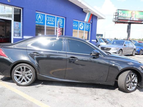 Used 2017 Lexus IS 200t F Sport w/ F Sport Package RWD image 4