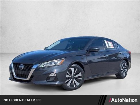 Used 2020 Nissan Altima 2.5 SL FWD image 1