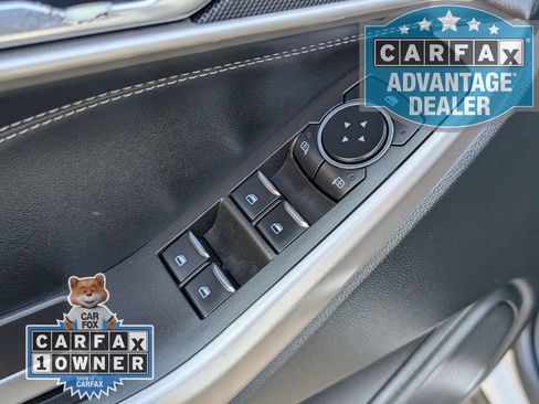 Used 2024 Ford Explorer XLT AWD/4WD image 14