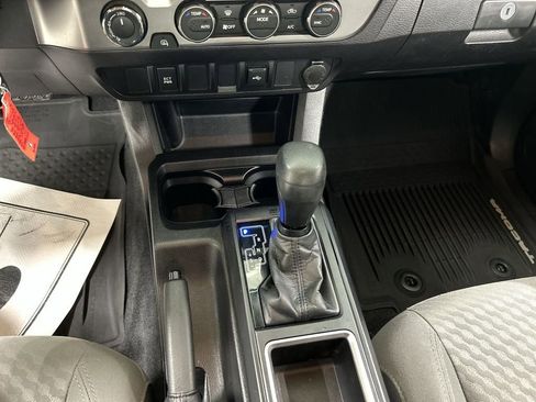 Used 2021 Toyota Tacoma SR w/ SX Package AWD/4WD image 17