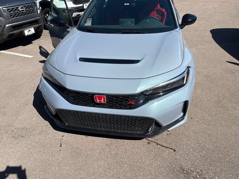 Used 2024 Honda Civic Type R image 9