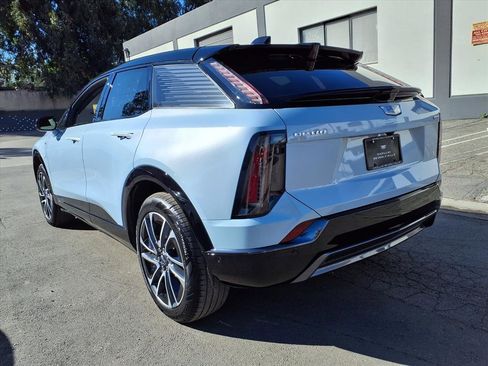 New 2026 Cadillac Optiq Sport 1 image 10