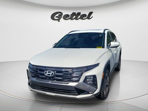 Certified 2025 Hyundai Tucson SEL AWD/4WD image 1