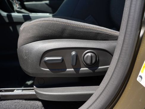 Certified 2024 Chevrolet Equinox LT AWD/4WD image 15