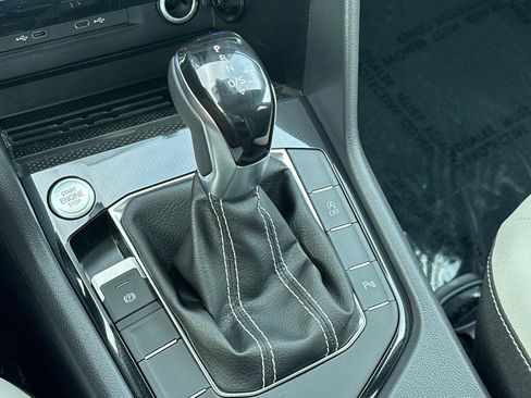New 2026 Volkswagen Taos SE AWD/4WD image 20