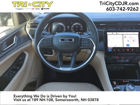 New 2025 Jeep Grand Cherokee Limited image 13