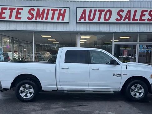 Used 2019 RAM 1500 Classic SLT RWD image 5