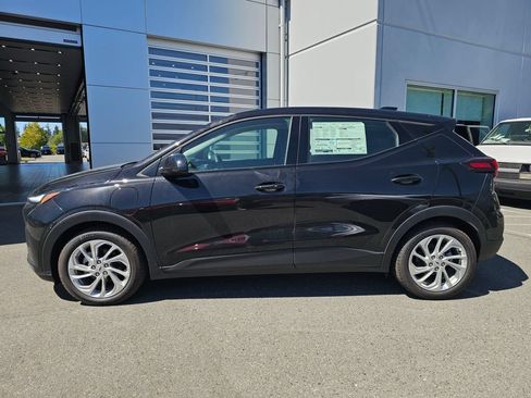 New 2027 Chevrolet Bolt LT w/ Comfort Package FWD image 4