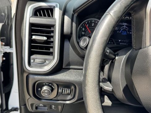 Used 2019 RAM 1500 Big Horn AWD/4WD image 13