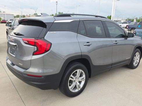 Used 2019 GMC Terrain SLE w/ Driver Convenience Package image 5