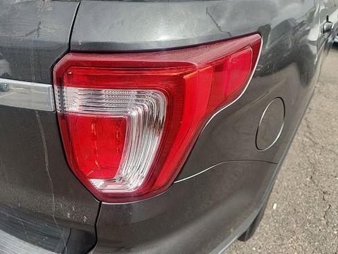 Used 2019 Ford Explorer XLT w/ Equipment Group 202A FWD image 14