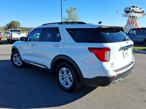 Certified 2024 Ford Explorer XLT w/ Equipment Group 202A image 5