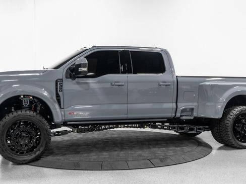 Used 2024 Ford F450 Limited w/ FX4 Off-Road Package image 5