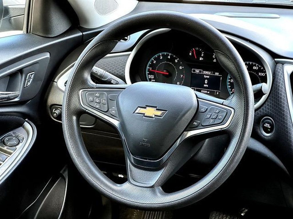 Used 2024 Chevrolet Malibu LT FWD image 30