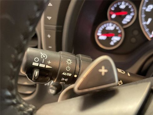 Used 2006 Chevrolet Corvette Convertible w/ Preferred Equipment Group RWD image 24