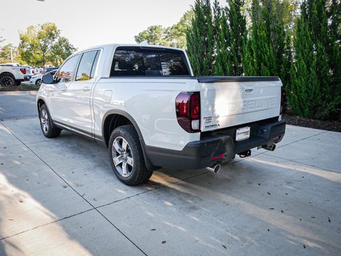 Certified 2024 Honda Ridgeline RTL image 8