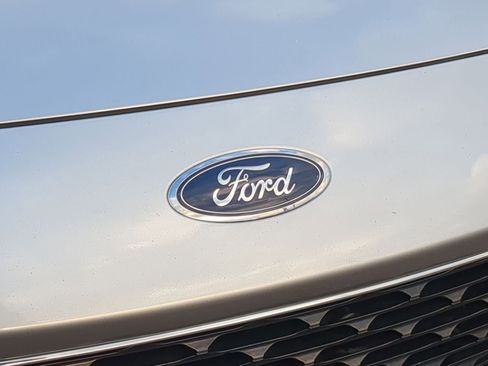 Used 2022 Ford Escape SE w/ Cold Weather Package image 15