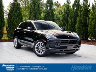 Used 2026 Porsche Macan w/ Premium Package Plus AWD/4WD video 1