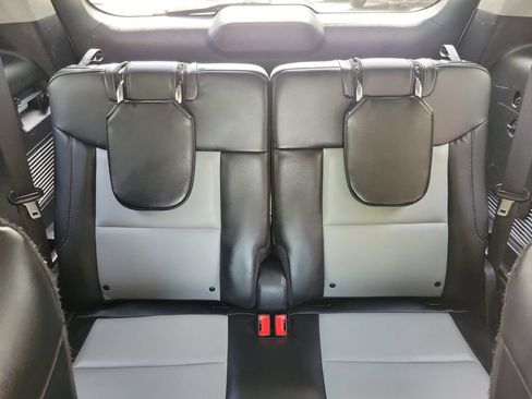 Used 2022 Ford Explorer XLT w/ Equipment Group 202A RWD image 11
