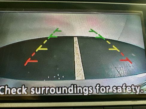 Used 2016 Nissan Sentra SV FWD image 21