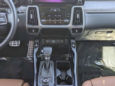 Used 2023 Kia Sorento SX Prestige AWD/4WD image 18