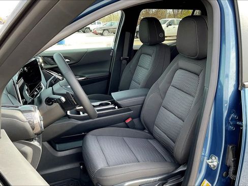 New 2026 Chevrolet Equinox LT w/ Safety and Technology Package image 9