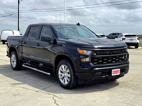 Used 2024 Chevrolet Silverado 1500 Custom image 4