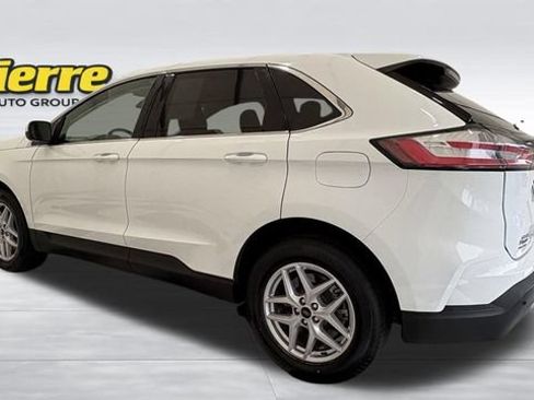 Used 2023 Ford Edge SEL w/ Convenience Package AWD/4WD image 2