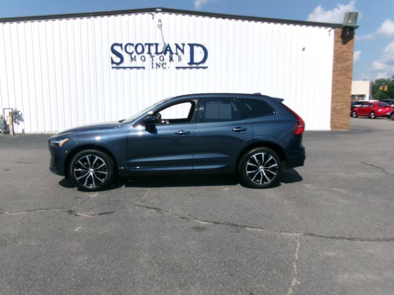 Used 2025 Volvo XC60 B5 Plus AWD/4WD image 1