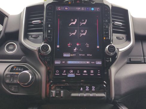 New 2026 RAM 1500 Big Horn AWD/4WD image 25
