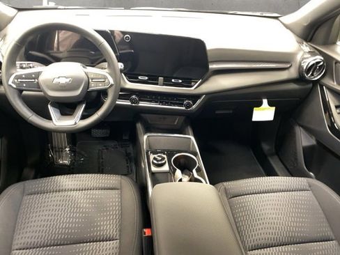 New 2026 Chevrolet Equinox LT image 10