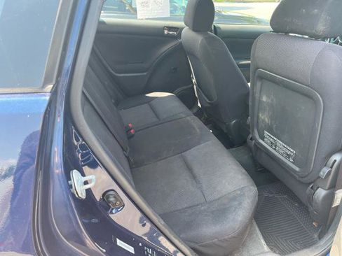 Used 2004 Toyota Matrix image 9