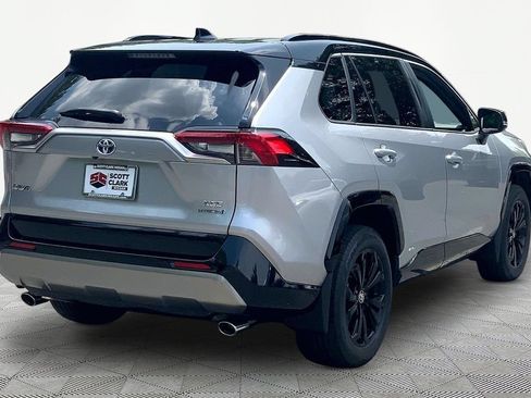 Used 2023 Toyota RAV4 XSE AWD/4WD image 5