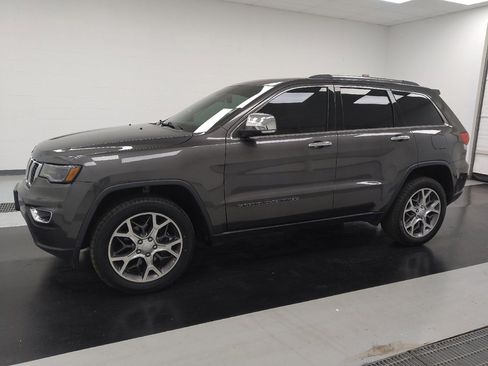 Used 2019 Jeep Grand Cherokee Limited w/ Luxury Group II AWD/4WD image 2