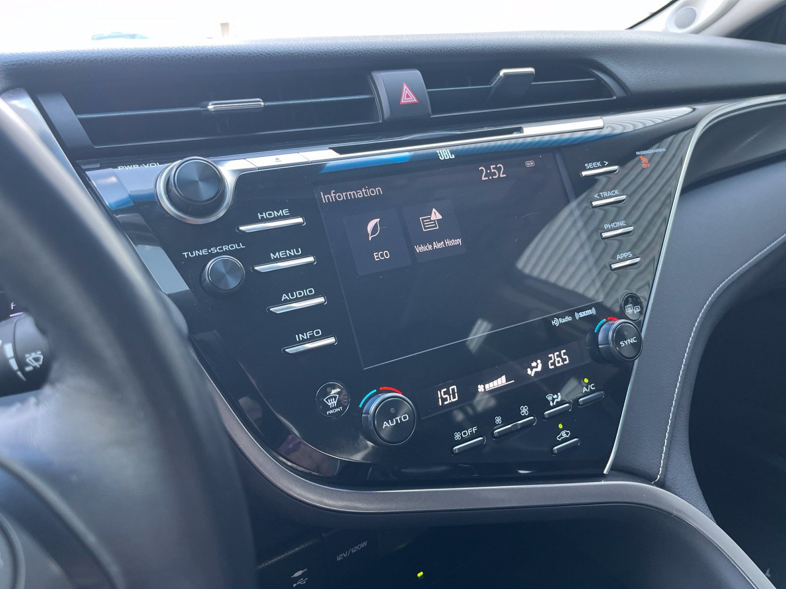 Used 2018 Toyota Camry XSE FWD image 24