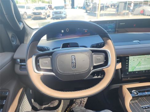 New 2026 Lincoln Navigator Black Label AWD/4WD image 36