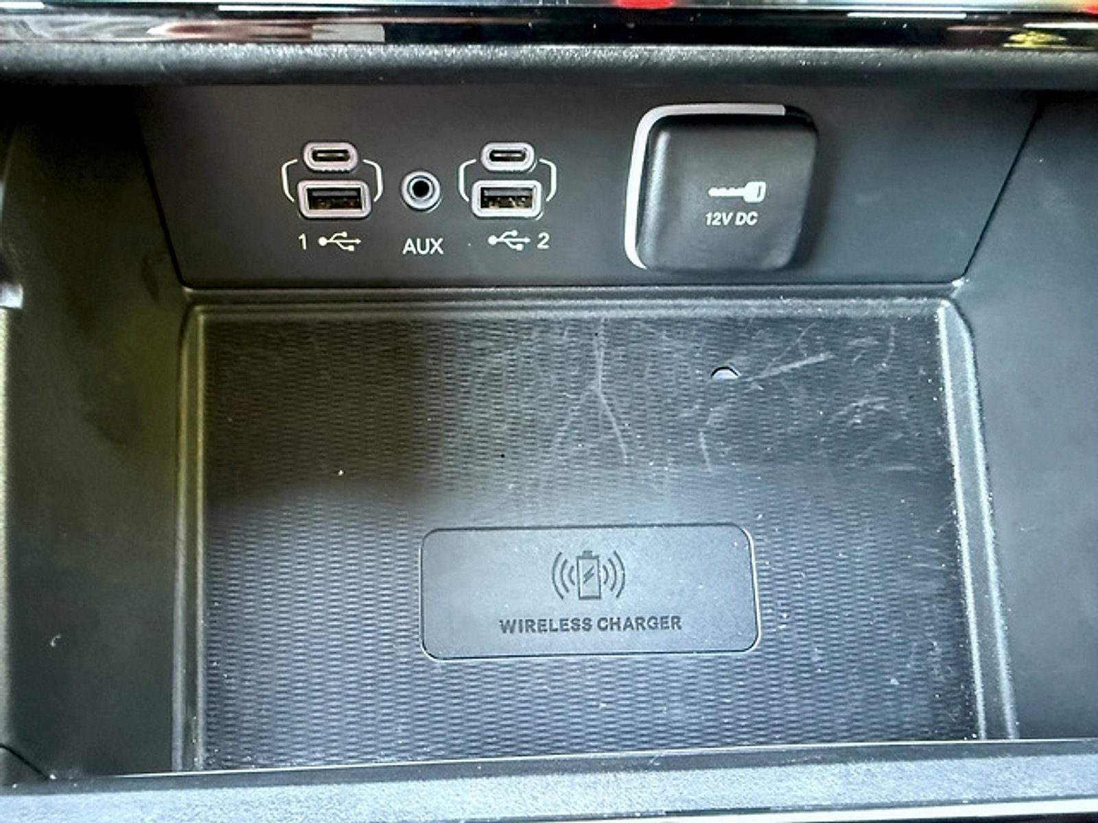 Used 2025 Jeep Grand Cherokee Altitude AWD/4WD image 25