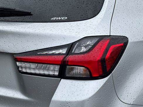 Used 2025 Mitsubishi Outlander Sport ES image 24