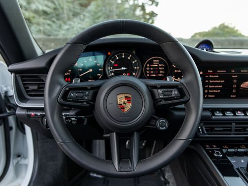 Certified 2024 Porsche 911 Targa 4S image 31