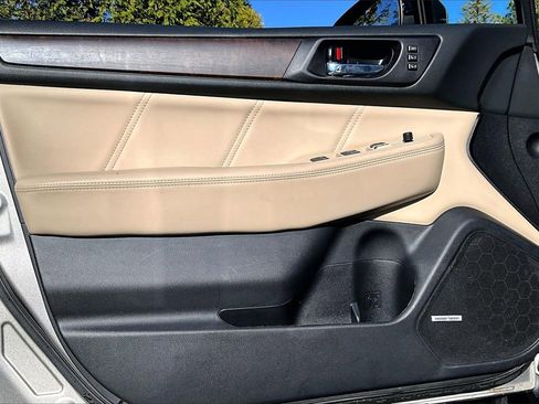Used 2019 Subaru Outback 2.5i Limited image 26