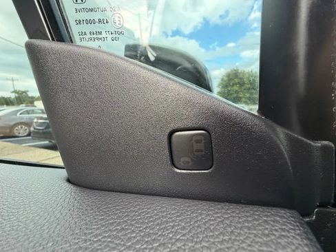 Used 2021 Honda Pilot Special Edition image 11