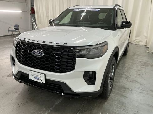 New 2026 Ford Explorer ST-Line image 10