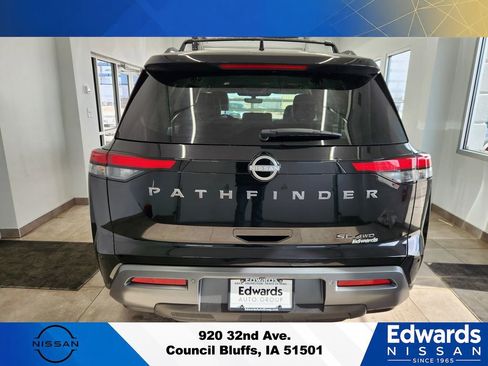 New 2026 Nissan Pathfinder SL AWD/4WD image 7