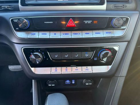 Used 2019 Hyundai Sonata SE image 25