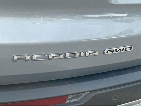 Certified 2024 GMC Acadia Elevation image 9
