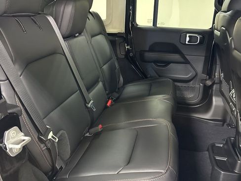 New 2025 Jeep Wrangler Unlimited Sahara AWD/4WD image 37