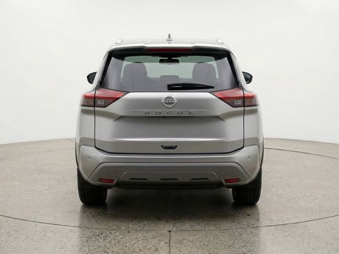 Used 2025 Nissan Rogue SV FWD image 7