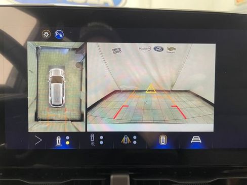 New 2026 Chevrolet Equinox LT w/ Safety and Technology Package AWD/4WD image 5