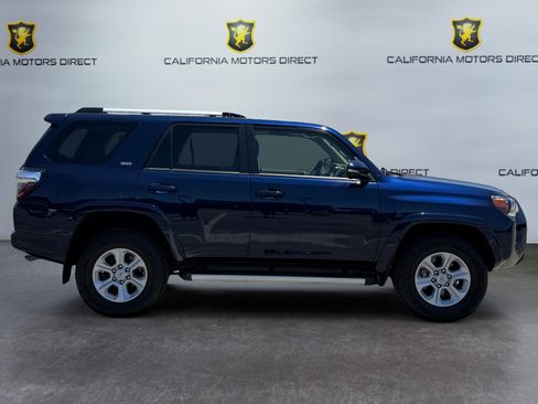 Used 2021 Toyota 4Runner SR5 Premium w/ Moonroof Package AWD/4WD image 6